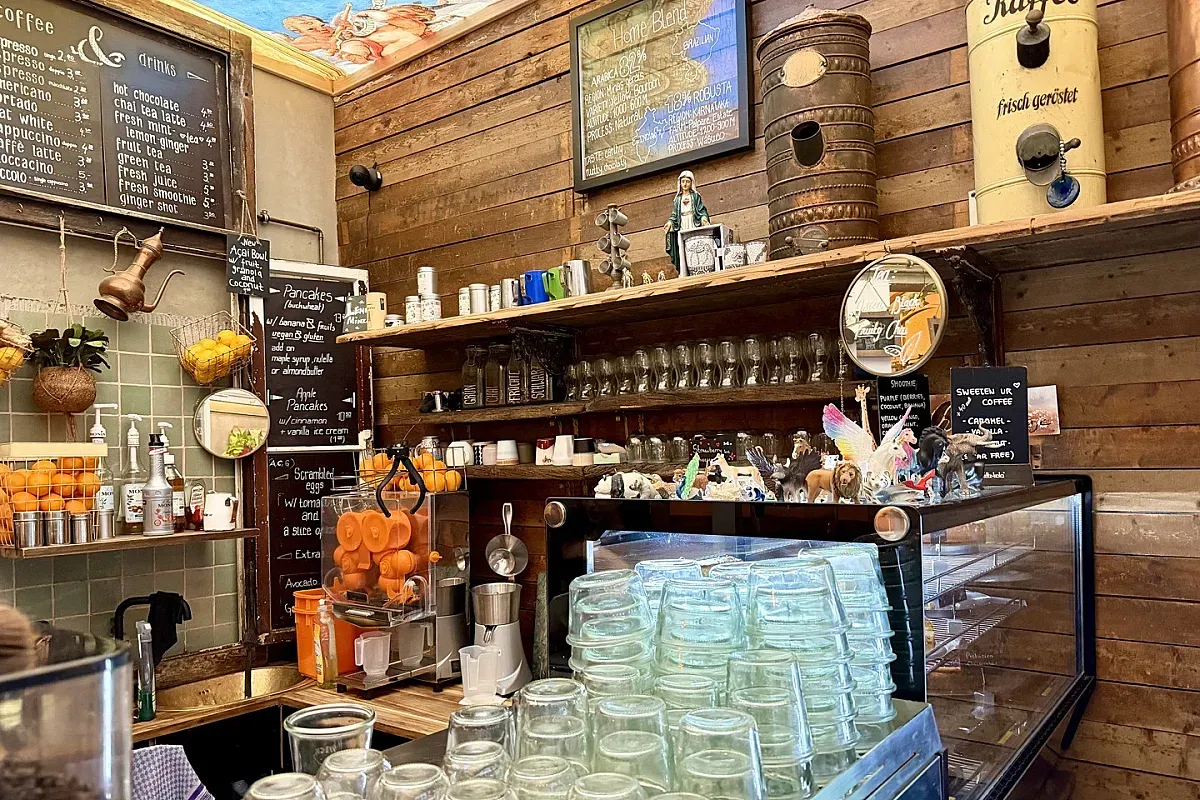 Hommage Café in Köln – Bild 1