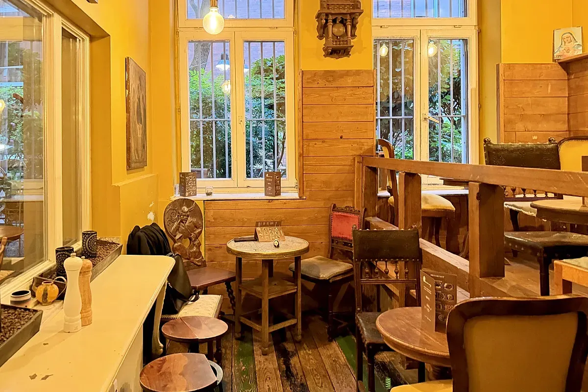 Hommage Café in Köln – Bild 2
