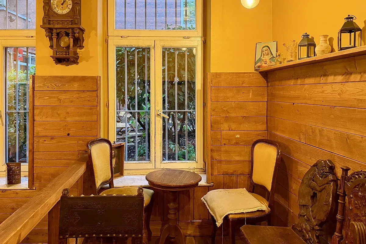 Hommage Café in Köln – Bild 3