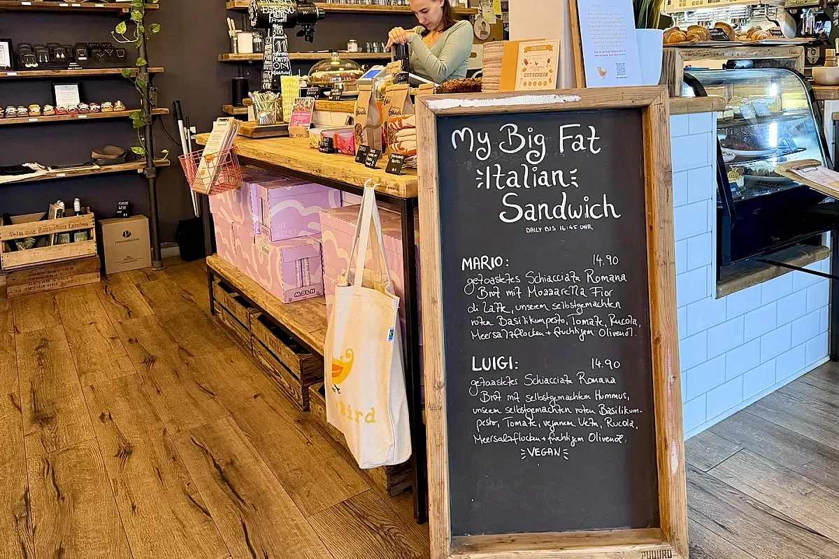 YellowBird Coffee laptopfreundliches Café in Bremen