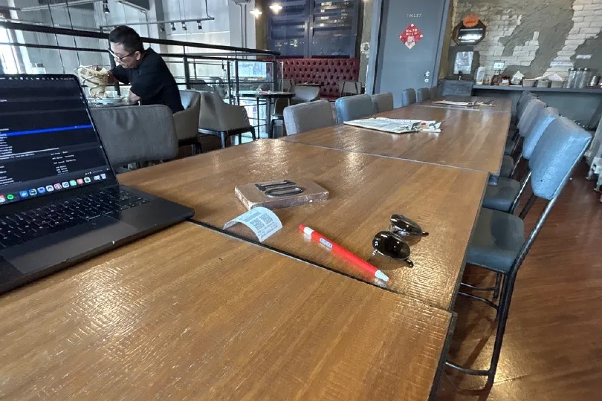 NOW & THEN by nybc 駁二店 laptopfreundliches Café in Yancheng District